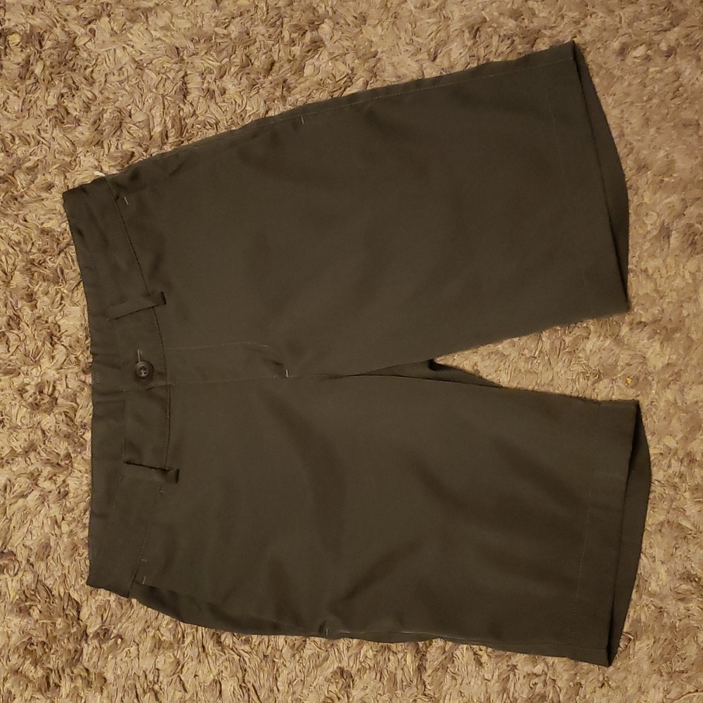 Nike DriFit golf shorts size S EUC